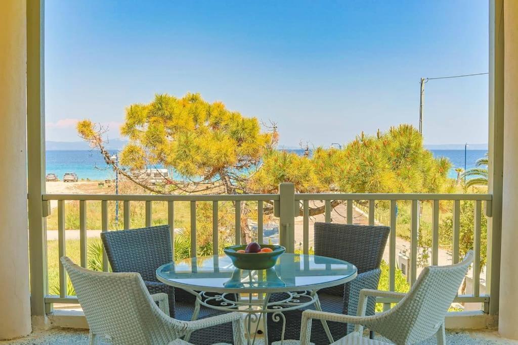 The Bright House By The Sea Βίλα Άφυτος Εξωτερικό φωτογραφία