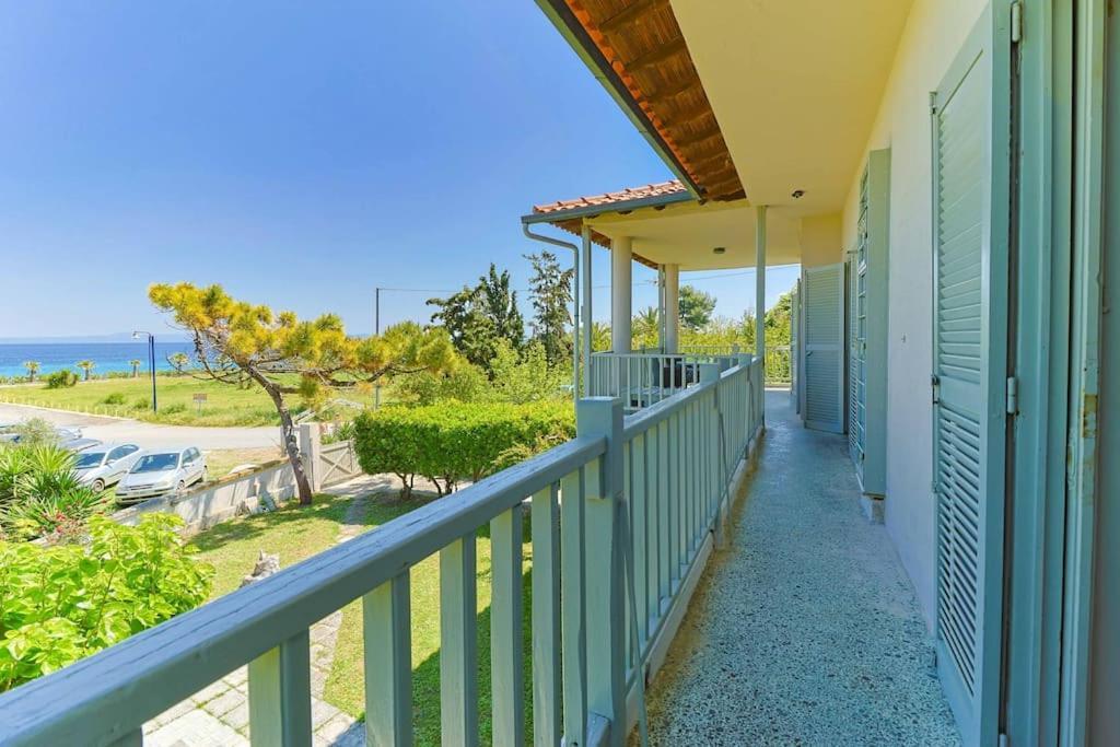 The Bright House By The Sea Βίλα Άφυτος Εξωτερικό φωτογραφία